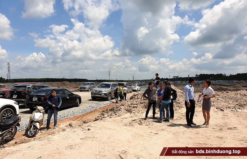 Trong ảnh là một dự án nhà ở tại huyện Bàu Bàng bị thu hồi vì triển khai chậm tiến độ