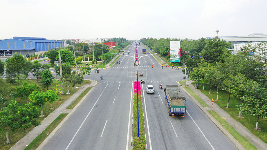 Vị trí đắc địa, giao thông thuận tiện kết nối liên vùng là ưu điểm nổi bật của Khu công nghiệp Phú Tân (Bình Dương)