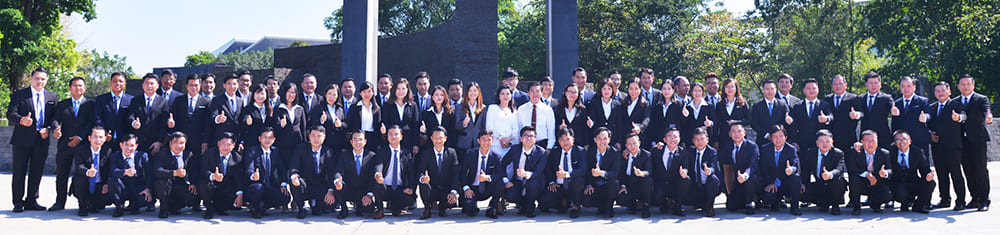Tập thể lãnh đạo của KIm Oanh Group