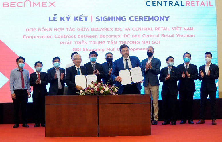 Lễ ký kết Hợp đồng hợp tác giữa Tổng công ty Becamex IDC và Tập đoàn Central Retail Vietnam về việc phát triển dự án Trung tâm Thương mại GO! Bến Cát