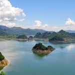 Phong cảnh hồ Hòa Bình