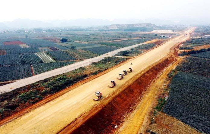 Bình Định ngăn công chứng, chứng thực các giao dịch nhà đất trong khu vực Cao tốc Bắc Nam