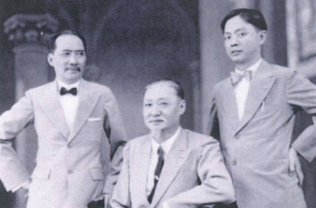 Ba người con trai tuyệt vời của chú Hỏa (từ trái sang: Huỳnh Trọng Tán, Huỳnh Trọng Huấn, Huỳnh Trọng Bình)