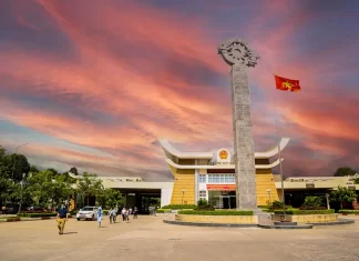 Cửa khẩu quốc tế Mộc Bài là cửa khẩu đường bộ lớn nhất phía Nam kết nối trực tiếp với Campuchia. Ảnh : GIANG PHƯƠNG