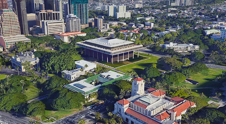 Hawaii State Capitol in Honolulu (in the center)