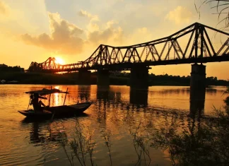 Hình ảnh cầu Long Biên (Actual image of Long Bien Bridge) - 1