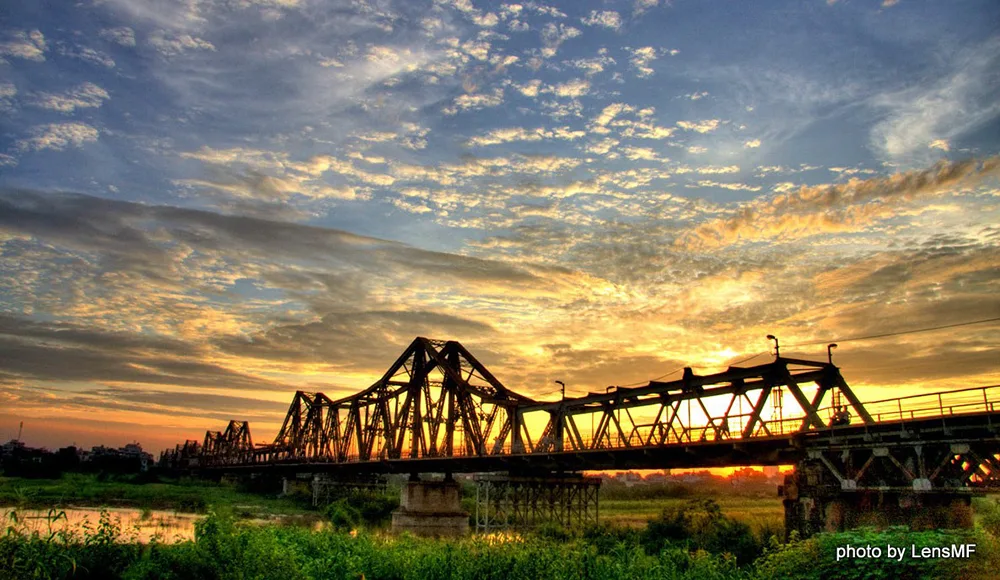 Hình ảnh cầu Long Biên (Actual image of Long Bien Bridge) - 5