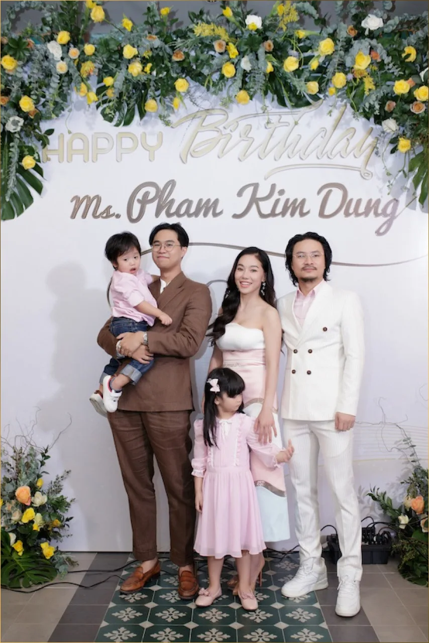 Gia đình nhỏ của "bà quấn hoa hậu" Phạm Kim Dung