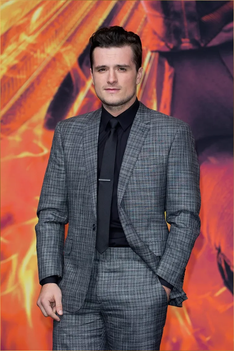 Josh Hutcherson sinh năm 1992 tại Kentucky (Hoa Kỳ)