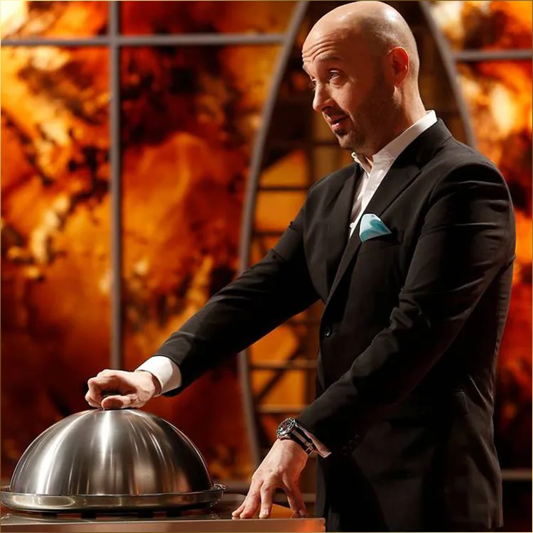 Joe Bastianich là một giám khảo trong chương trình MasterChef US và MasterChef Junior