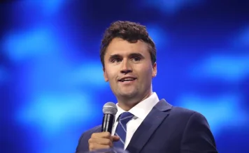 Charlie Kirk là ai? Tiểu sử, đời tư và sự nghiệp Tiểu sử, đời tư và sự nghiệp Charlie Kirk