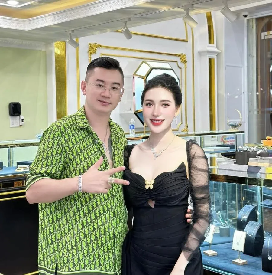 Một phần lớn sự giàu có của Ngân đến từ cuộc hôn nhân với ông Lê Toàn Trung